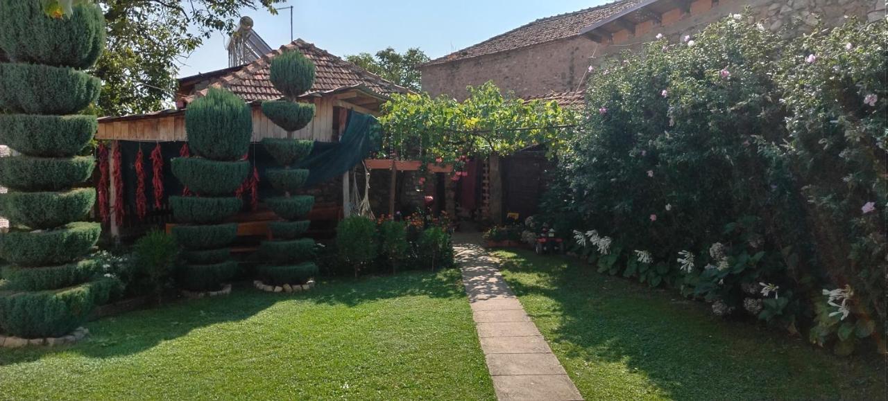 Villa Old House Bn Bitola Bagian luar foto